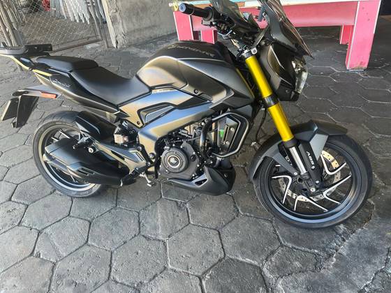 BAJAJ DOMINAR 400 BAJAJ DOMINAR 400